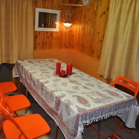 Julia Mit Sauna Ferienhaus *