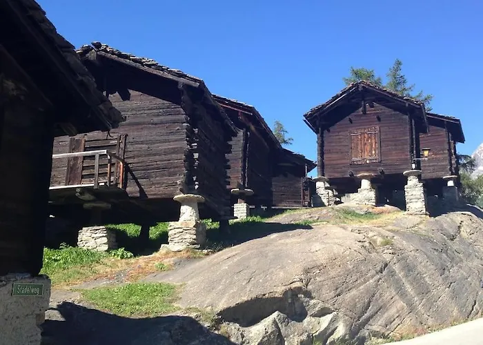 Julia Mit Sauna Eisten