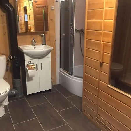 Julia Mit Sauna *