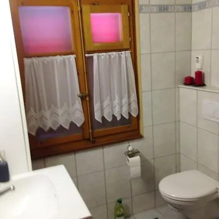 Julia Mit Sauna *